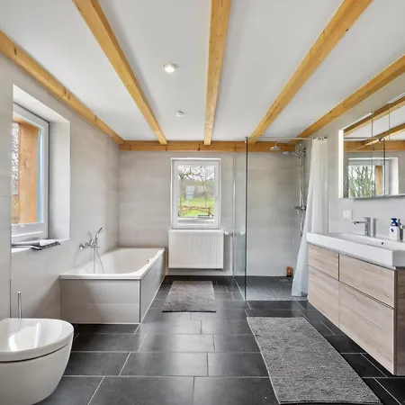 Stunning In With Sauna Hébergement de vacances *